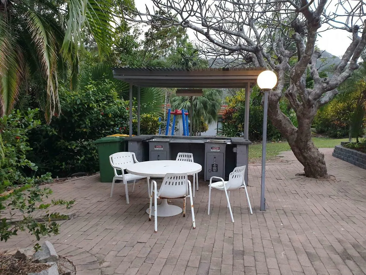 Magnetic Island Resort, Sleeps 3, Free Wifi Nelly Bay