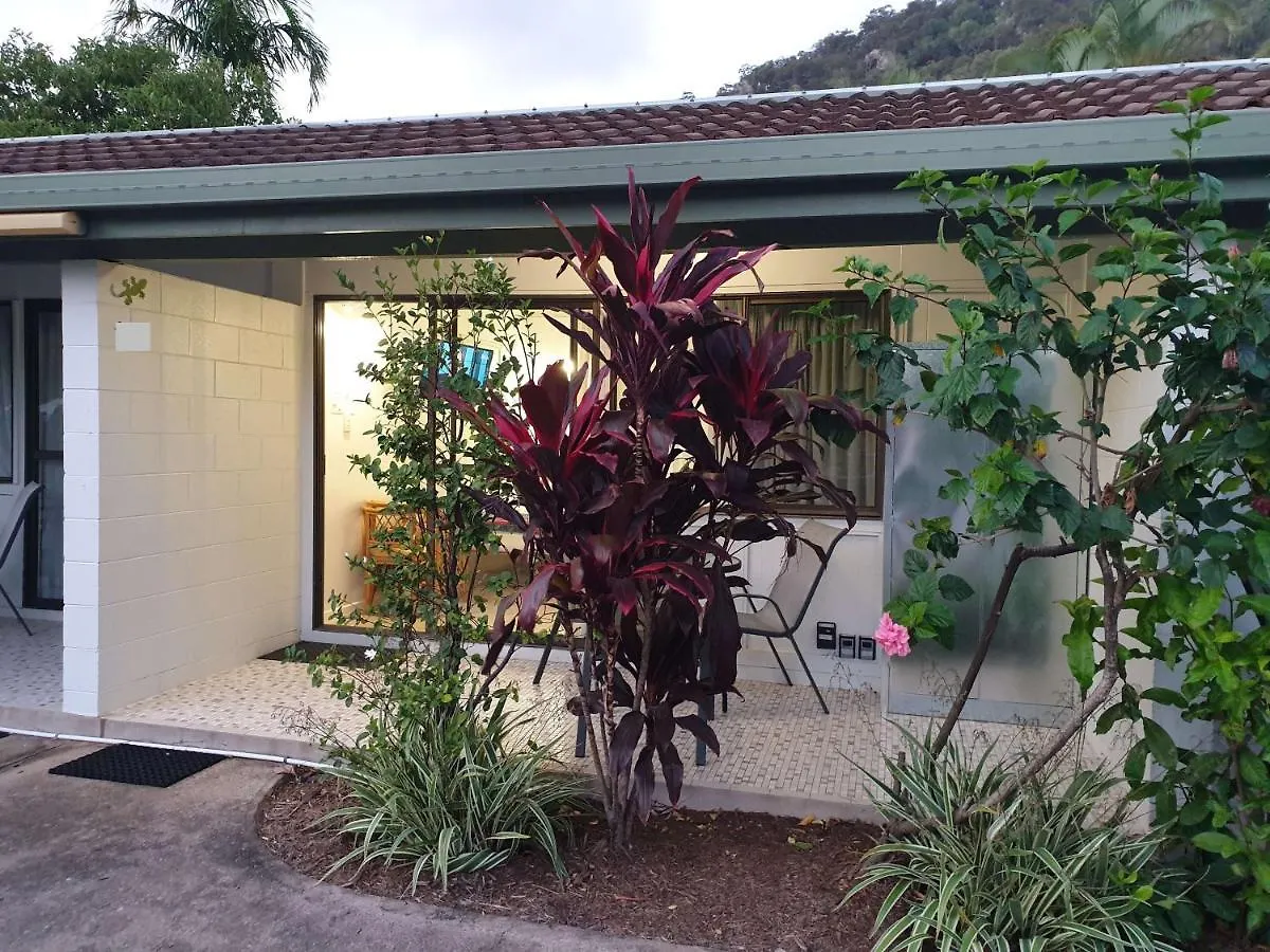 Magnetic Island Resort, Sleeps 3, Free Wifi Nelly Bay Australia